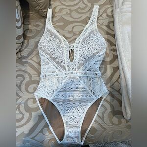 Becca white one piece bathingsuit